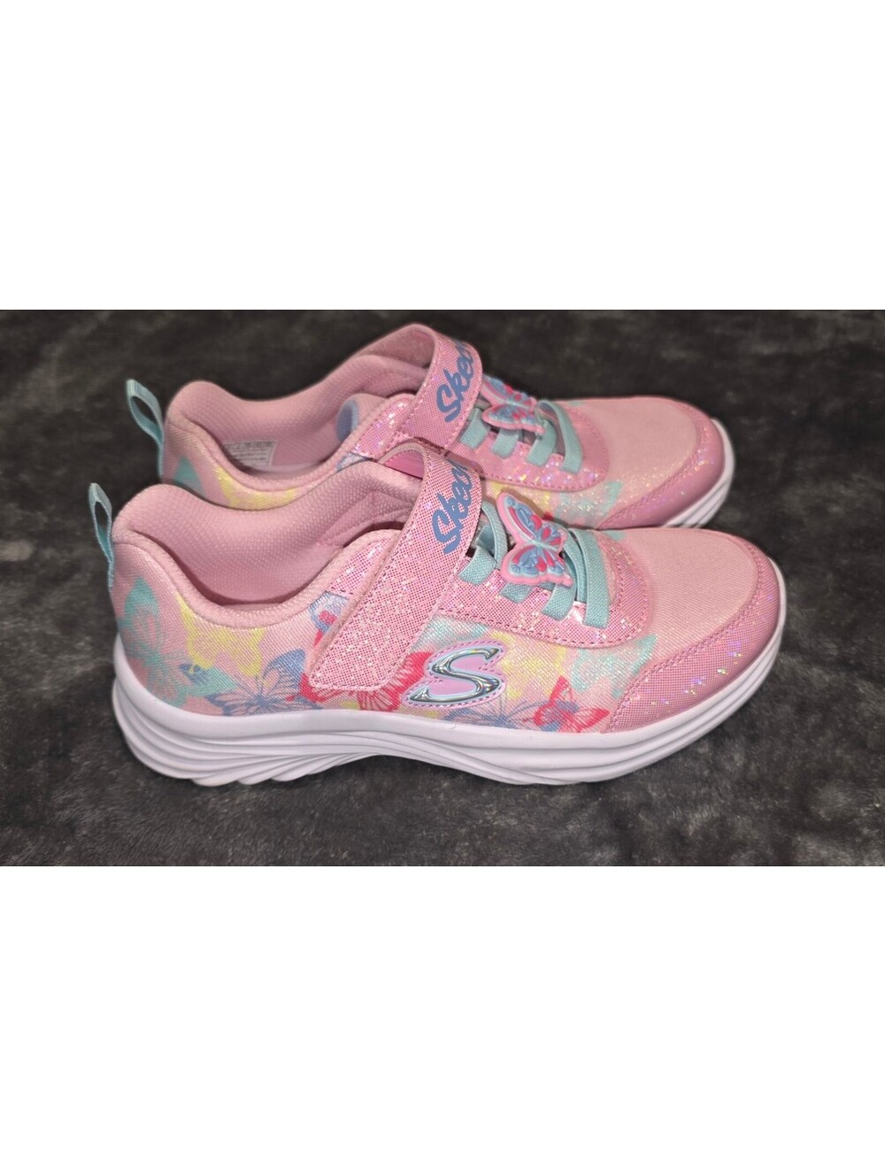 Skechers girls pink light up sneakers butterfly print - Like NEW